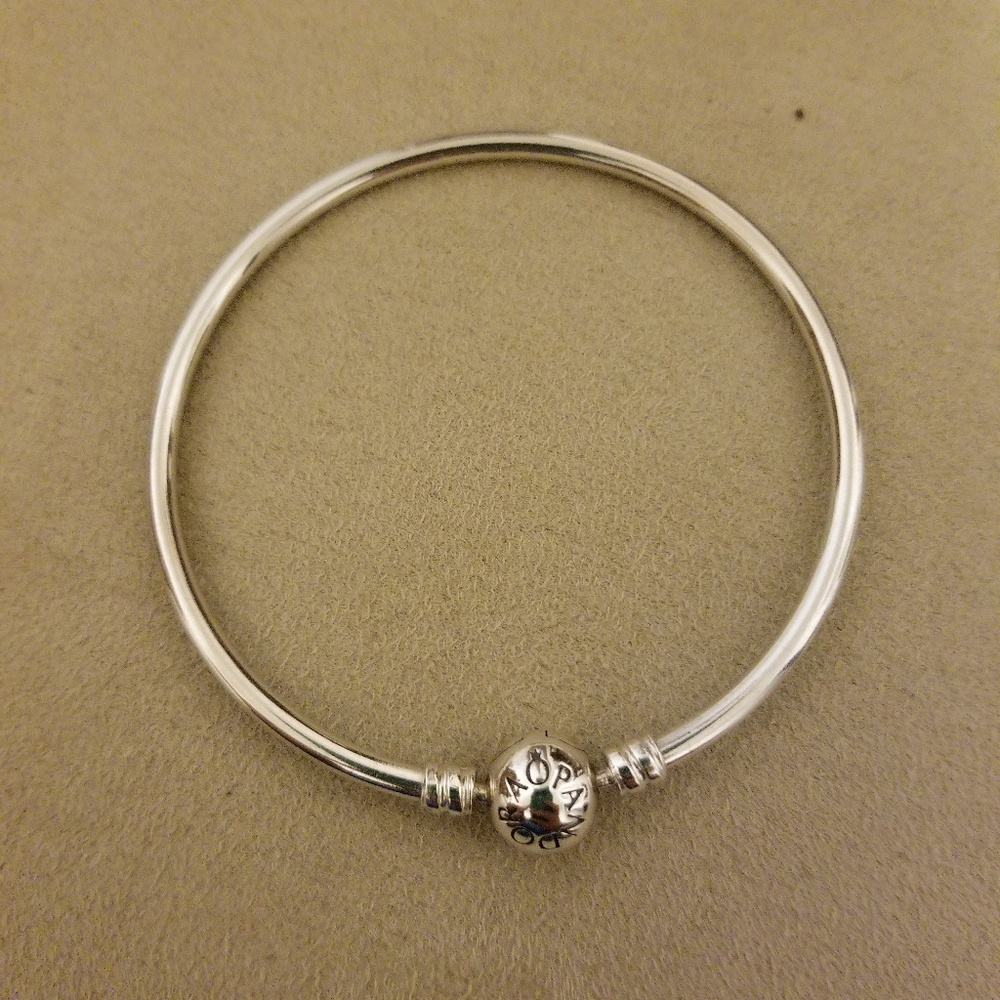Pandora Bangle